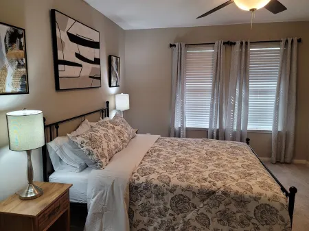 LUXURIOUS 3800sf House in a gated subdivision includes great amenities.