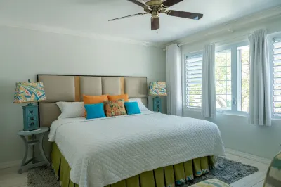 "Idle Time on the Bay Visually Charming and newly refurbished apartment Hotels in 