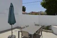 New villa very close to the beach, complete