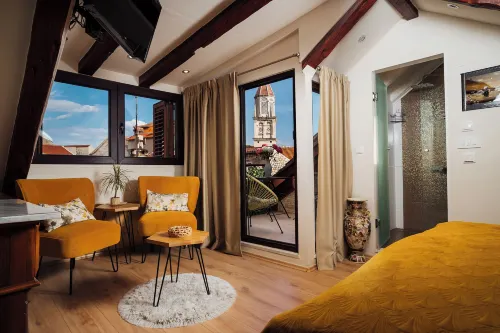 Old Town Villa Trogir Stars with Free Parking - شاطئ