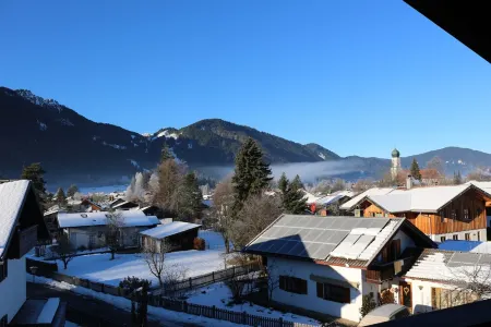 Relaxation in the Ammergau mountains, centrally located