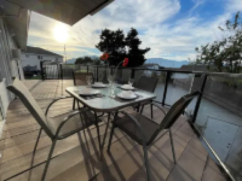 Cozy , spacious and comfortable house. Pet friendly! And close to everything!!! チリワックのホテル