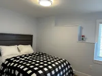 Richie's Place A Cozy 2-Br Apt in Fredericton