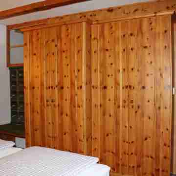 5-star apartment "Kreuzeck" in Grainau & garden/lawn. Rooms