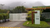 MARESIAS HOUSE CONDOMINIUM IPES VILLAGE