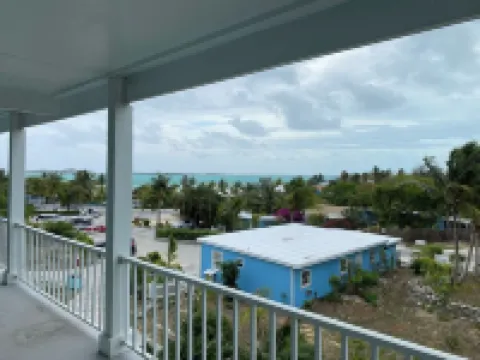 Come see the View at the Sea-View