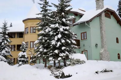 Snow Creek Village Ski in and ski out 太陽峰附近的飯店