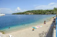 LUXURY: VILLA on the SEA, POOL & BEACH BIKE & KAYAK & PRESENT Hotels in Rogac