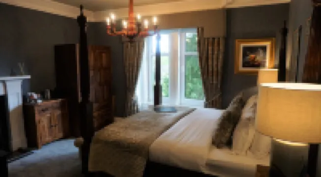 Ivybank Lodge Hotels near Moyness Nurseries