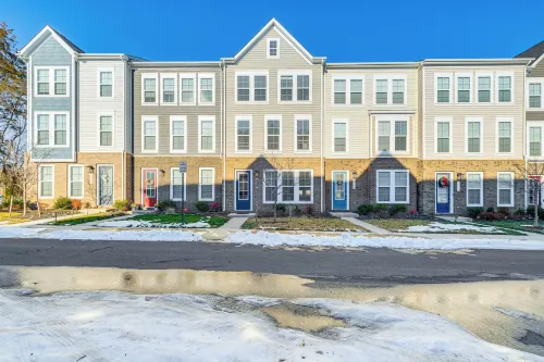 Balcony & Pool Access: Modern Gainesville Home Hotels in Gainesville