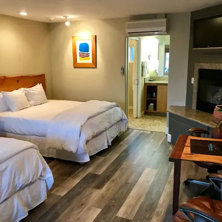 Cambria Shores Inn