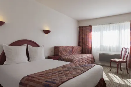 Logis - Belle Hôtel, Lille-Ouest Отели в г. Годеваевельд