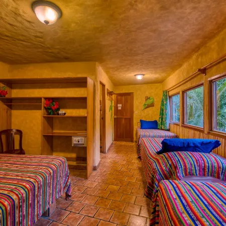 El Sano Banano Beachside Hotel