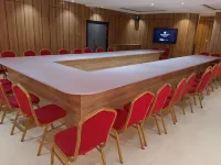 MacDestly Hotel - 3-Star