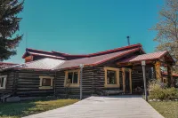 Heart Six Ranch Hotels in Teton County