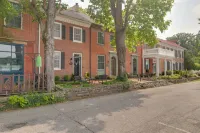Riverfront Studio w/ Private Patio & Garden! - Apartments
