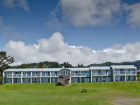 Pacific Reef Hotel & Light Show Hotels in Curry County