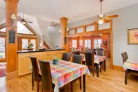The Bradley Boulder Inn - breakfast