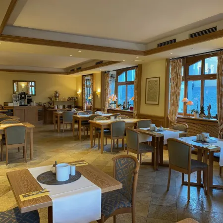 Hotel Lobmeyer Отели в г. Родинг