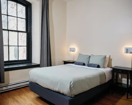 Saintlo Ottawa Jail Hostel Hotels in Ottawa