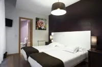 THC Gran Via Hostel Hotels in 