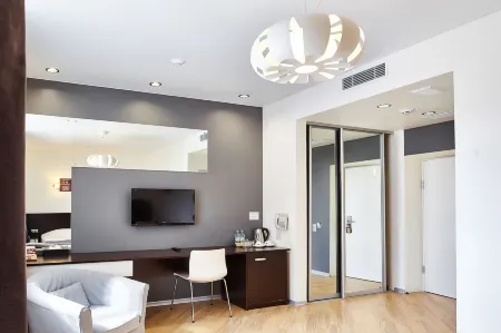 Megapolis Hotel