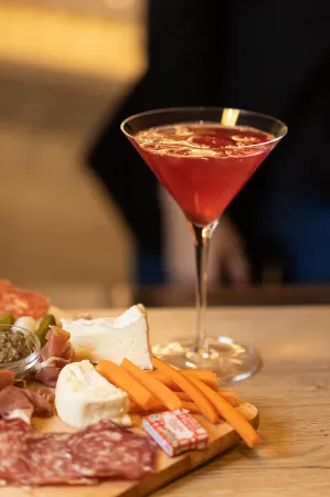 The Originals Boutique Hotel Restaurant Saint James, Montaigu-Vendée Отели в г. Клиссон