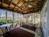 Copper Swan Hotels in Wellfleet