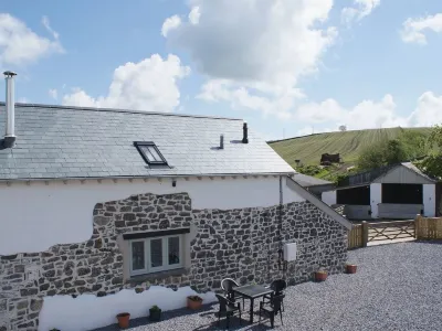 Bowbeer Barn Hotel dekat Castle Drogo