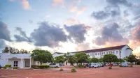 Premier Hotel the Richards - parkir