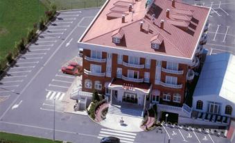 Hotel Camino Real