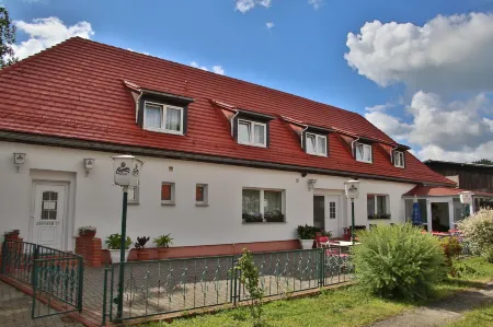 Hotel Landhaus Nassau Отели рядом со станцией Meißen