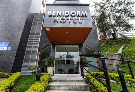 Benidorm Hotel Отели рядом с достопримечательностью «Ecoparque Los Yarumos»