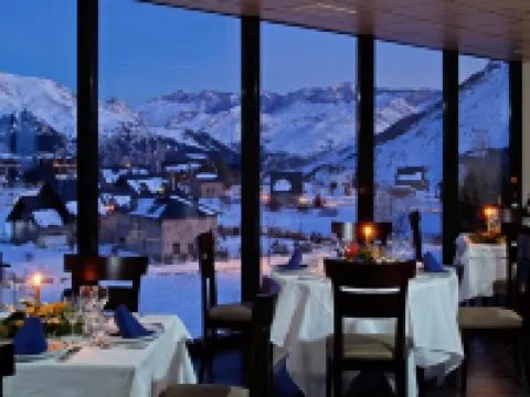 HG Alto Aragón Hotels in Formigal