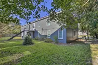Central Thomasville Condo - Walk to Broad St! - 3-نجوم