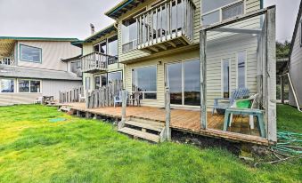 Sanderling Sea Cottages, Unit 3 w/ Private Balcony