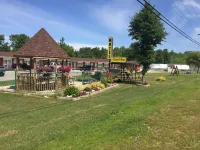 Pleasant Manor Motel - 2-Star