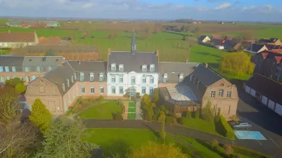 Logis - Hostellerie Saint-Louis & Restaurant Pauze Hotels near Moulin de Cassel