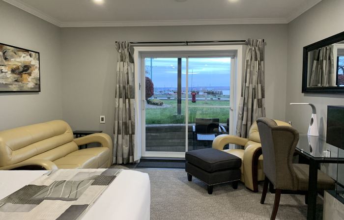 Dockside Suites