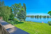 Lake House w/ Hot Tub - 1 Mi to Surf 'n Slide - 3 stjerner
