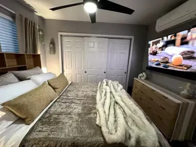 Welcome to SD Cozy Home - A Hotels near Vons