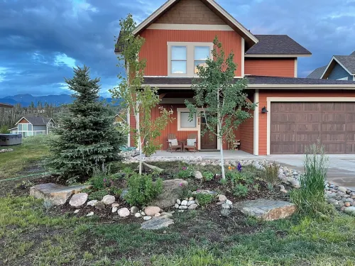 Charming Mountain House with Continental Divide Views & Hot Tub!