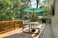 Walk to Lake Wallenpaupack Poconos Vacation Home - 3-Star