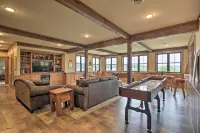 Waterfront Star Lake Cabin, Boat Dock on-Site - parking