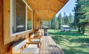 Cozy Countryside Cabin in Robie Creek Park!