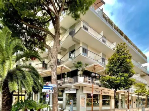 โมนาโก สวีทส์ โรงแรม