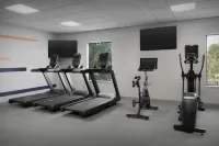 Hampton Inn & Suites Georgetown - Gym