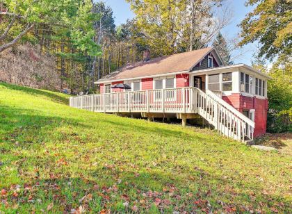 Pet-friendly Catskills Retreat: Fire Pit & Deck!