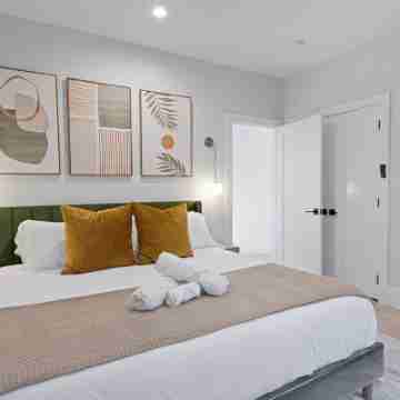 Huge & Cozy 3Br3BA Lux Penthouse+Roofdeck! Quick Path Access to NYC Manhattan Rooms