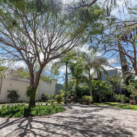 Exclusive Family House with Padel and Lake Chapala Access